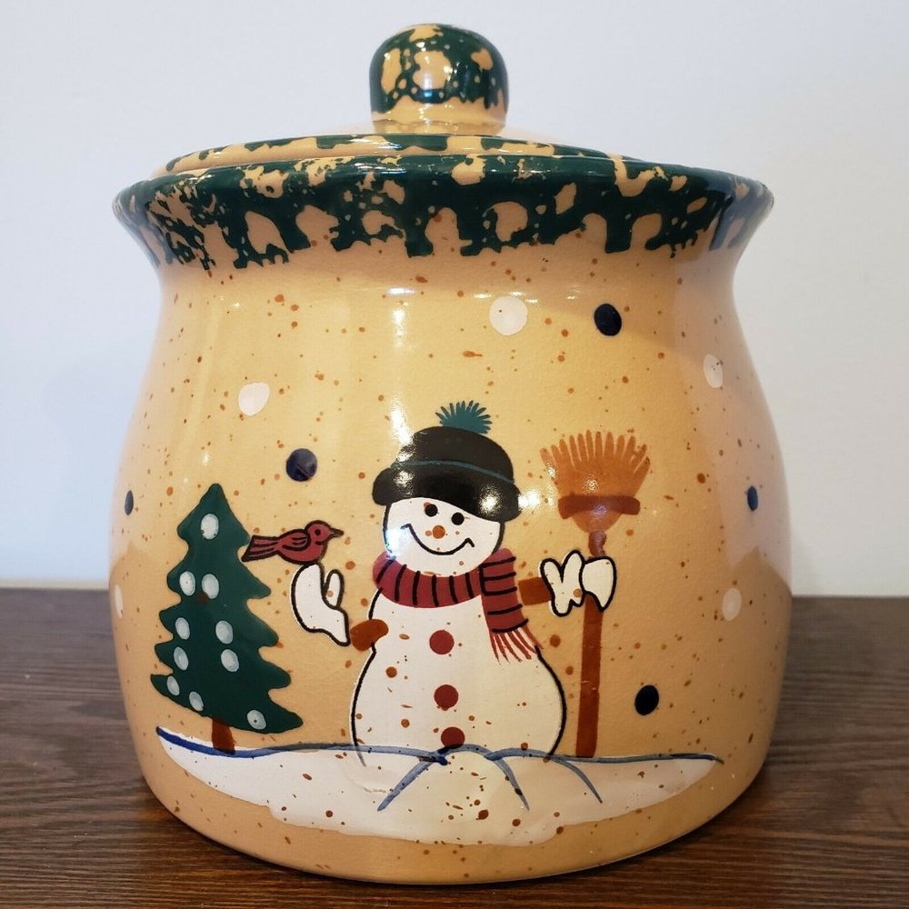 ABC Distributing Winter Christmas Snowman Ceramic Cookie Jar Canister Lid 7"
